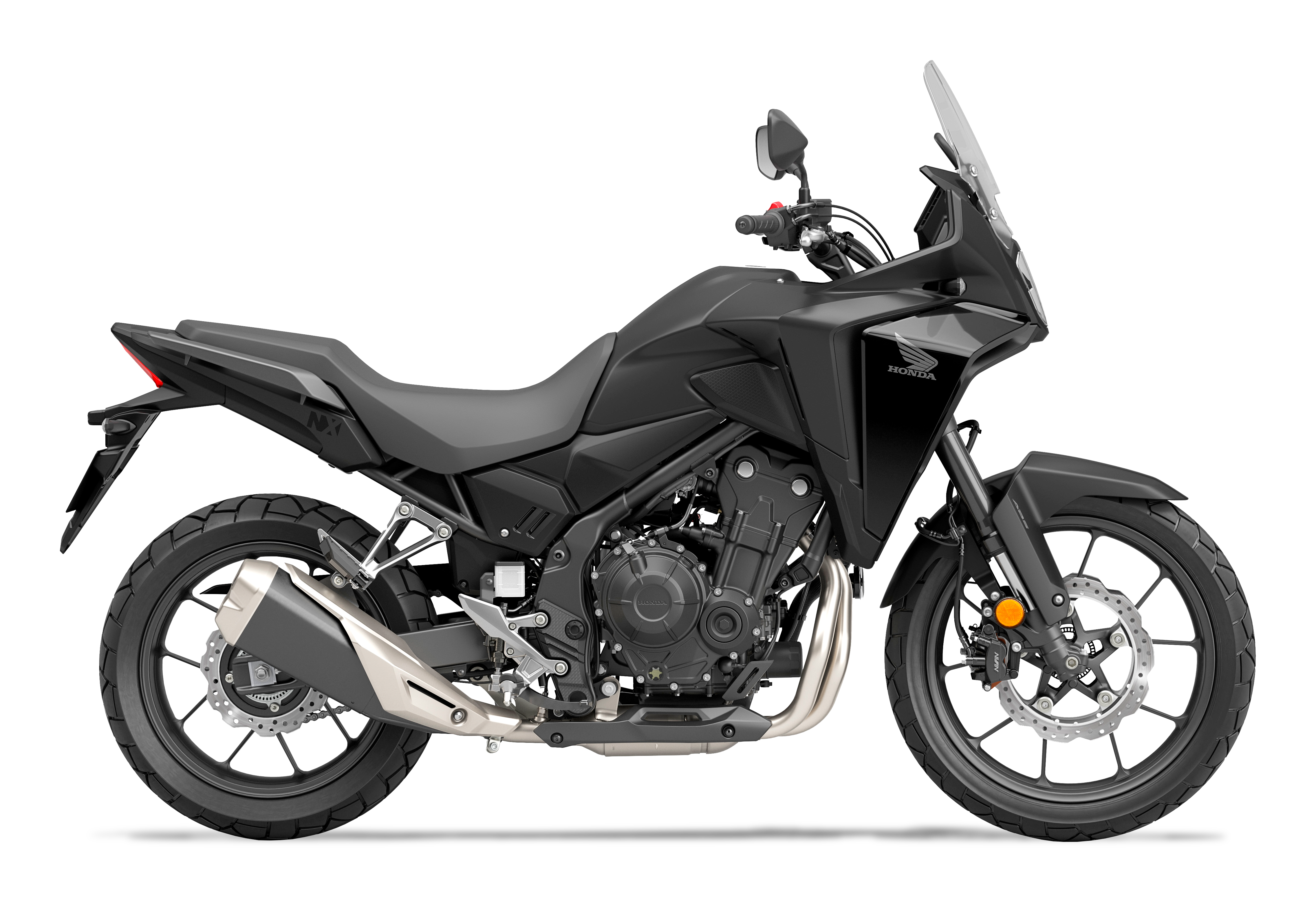 Honda NX500 2024 en color negro